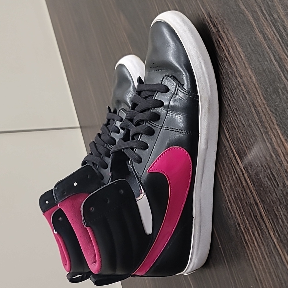 Nike Air 1 high tops